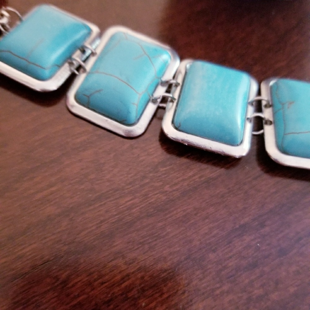 Turquoise statement bracelet - Picture 5 of 6